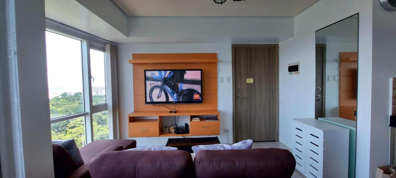 Apartment De Luxe, Standard And -the Breeze Residences-close To Airport,mall Of Asia, Us Embassy *