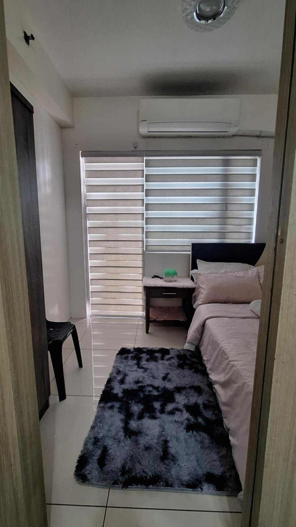 De Luxe, Standard And -the Breeze Residences-close To Airport,mall Of Asia, Us Embassy